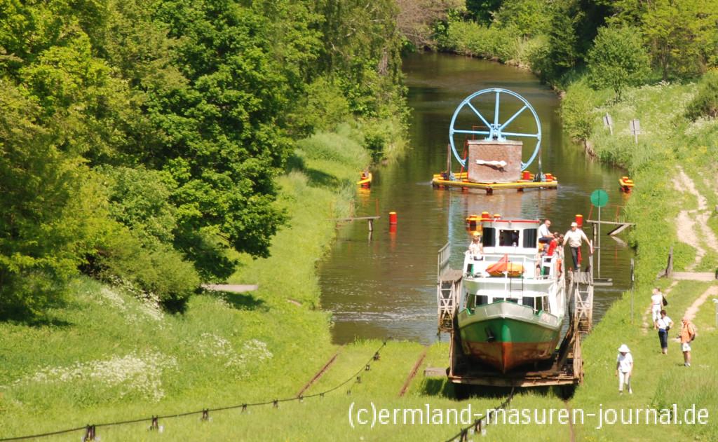Oberlandkanal - Wo Schiffe über Land fahren, Foto: B.Jäger-Dabek Oberlandkanal - Wo Schiffe über Land fahren, Foto: B.Jäger-Dabek